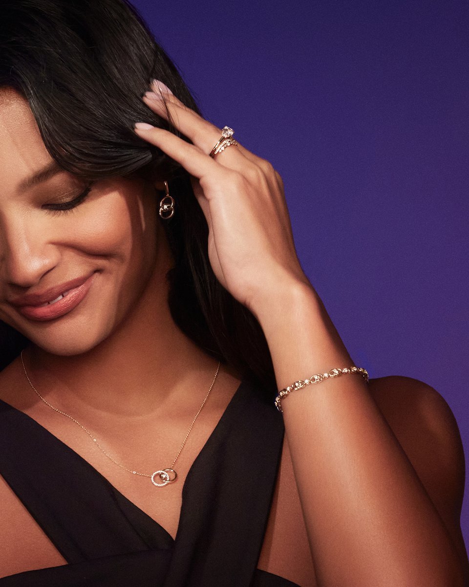 You Me Us – the perfect combination of love, commitment, and style! Explore this collection now.🤩💞 #ZalesEmployee #LoveZales #YouMeUs #Bridal #Fashion #Rings #Bracelet #Necklace #Earrings