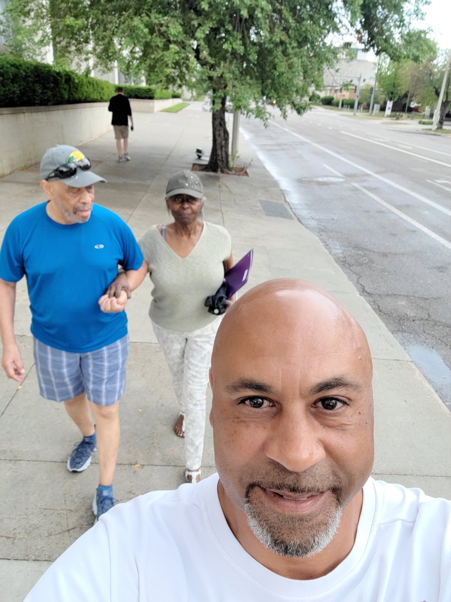 LGIpromo12's tweet photo. 53 yr of Marriage at its finest https://t.co/TZq13xgpDm