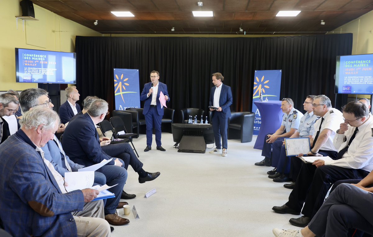 ✅ Fin de la #JournéeImmersion avec la conférence des maires à #Wailly, en présence du Préfet du Pas-de-Calais, Jacques Billant.

📍La coopération entre acteurs et les outils au service de la politique de prévention et de tranquillité publique sera le thème de la conférence.