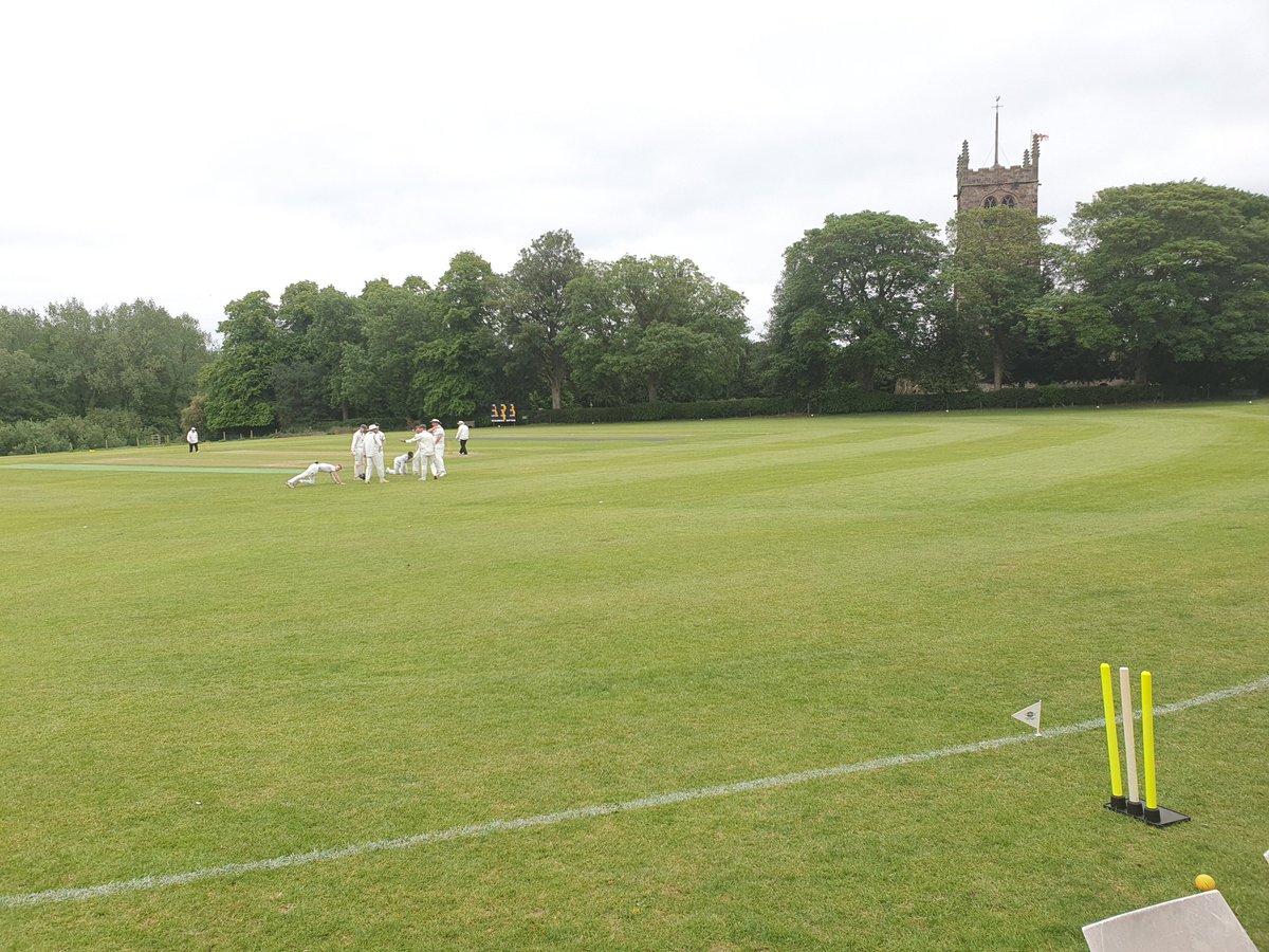 VinceGaffney's tweet photo. @LittleStokeCC batting v @EccleshallCC #Phoenix15 https://t.co/5F0kOOIIRh
