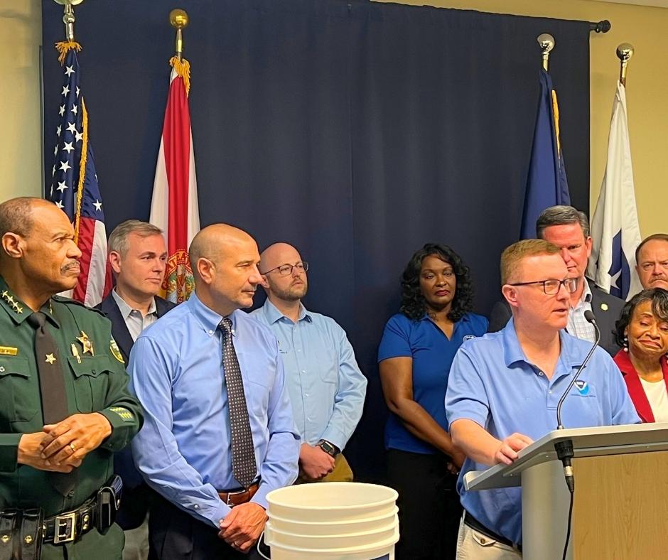 commishokeefe's tweet photo. #HurricaneSeason has started and it is time to #buildyourbucket. Along with @RealBillyBucket and our many partners, we came together to get the word out to prepare now! @LeonCounty has all the info you need at https://t.co/56KCdsgm3p! #HurricaneStrong https://t.co/8EVSyhKE0t