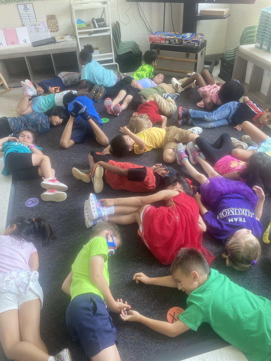 8 Houses, 1 Family!! ♥️ I’d say this means we had a successful house party day! <a href="/E_ThompsonES/">Elaine Thompson Elementary</a> <a href="/TriciaFurtek22/">Tricia Furtek</a>