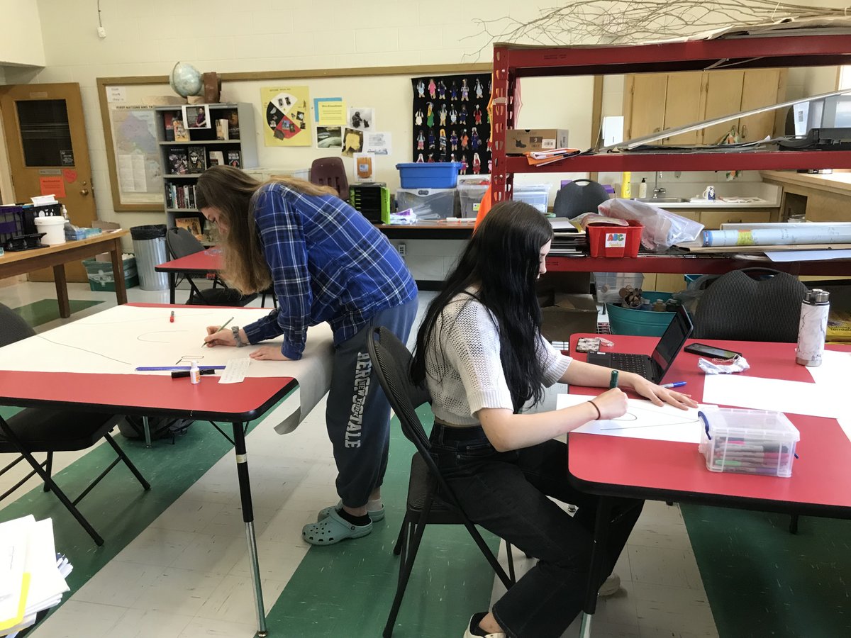 Celebrating #NationalIndigenousHistoryMonth next week in YWG w/ 2 <a href="/KatarokwiLC/">Katarokwi Learning Centre</a>  Ss working 2 weave our new school community together w/ <a href="/NCTR_UM/">NCTR</a> #ImagineACanada Award; this work requires organization, energy, communication, dedication; showing us how to get it done <a href="/LimestoneDSB/">Limestone District School Board</a>