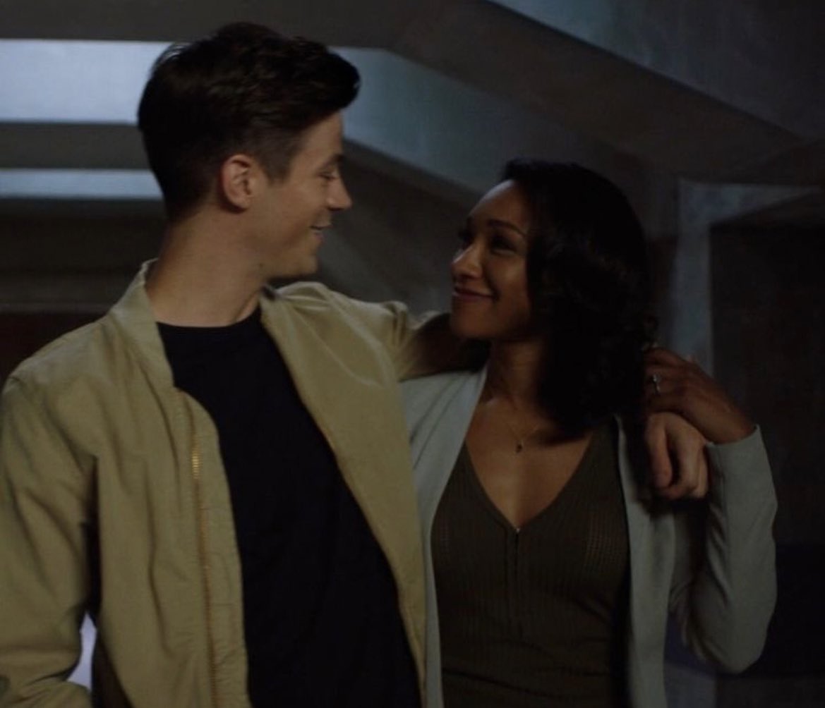 The childhood best friends to lovers trope will always remain superior❤️
#Barchie #Creddie #Polin #Westallen