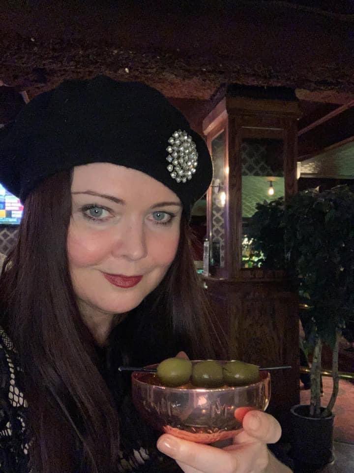 deedeegop's tweet photo. National Olive Day so dirty martinis are in order ! #drinkswithdeedee #NationalOliveDay #olives #dirtymartinis #hatgirl https://t.co/DRjyazOZSR