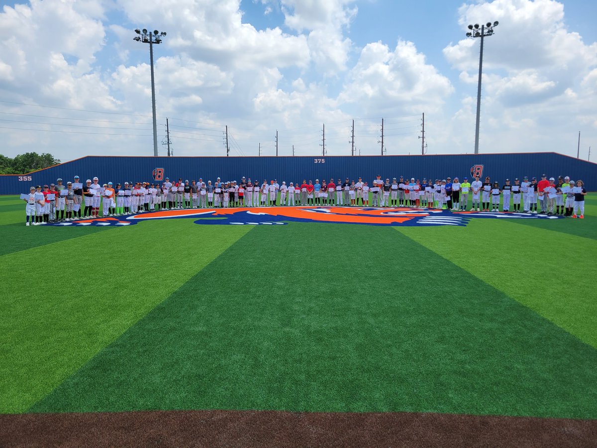 BridgelandBsb's tweet photo. Fantastic week at Baseball B.E.A.R.S Camp! These players worked hard and played harder! Future looks bright for Bridgeland Baseball! #BridgelandBest #Huffle https://t.co/knSrn7Oa1a