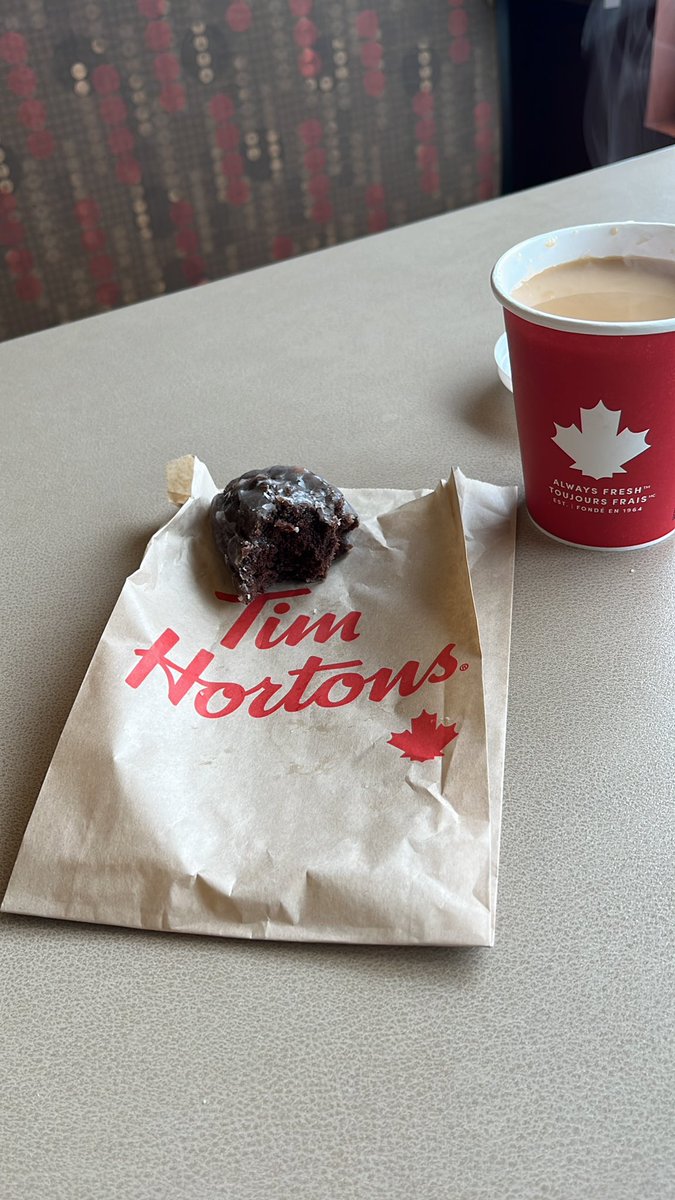 chriscurtola's tweet photo. Ok I went to get the #WalnutCrunch at Tim’s. Was pretty good. A bit different than last recipe and too much glaze but the first reason to come here in 3-4 years! https://t.co/5z8GNStdF3