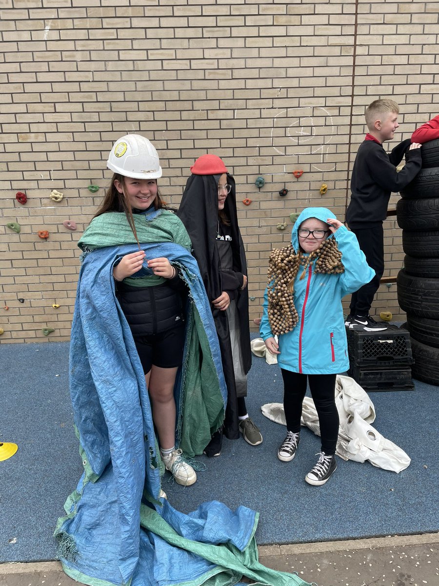 Dunbar Primary P7 tweet media