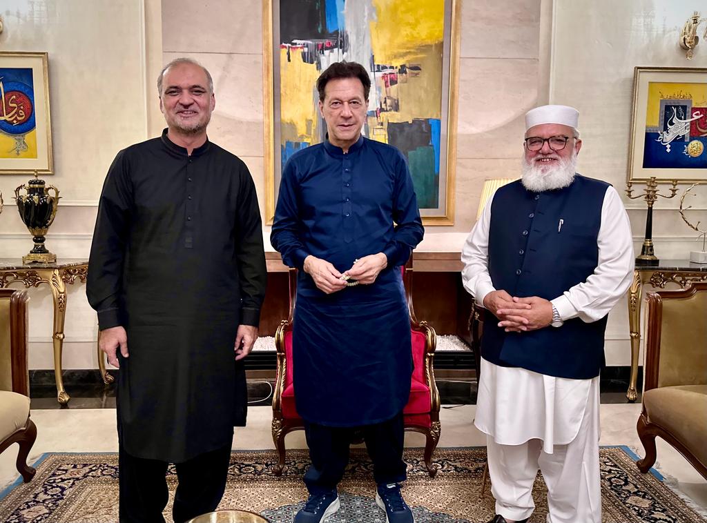 In the given circumstances, Hafiz Naeem ur Rehman of JI is the best candidate for Mayor Karachi. 
I call upon all elected PTI councillors from Karachi to vote for him in the upcoming Mayor Election.