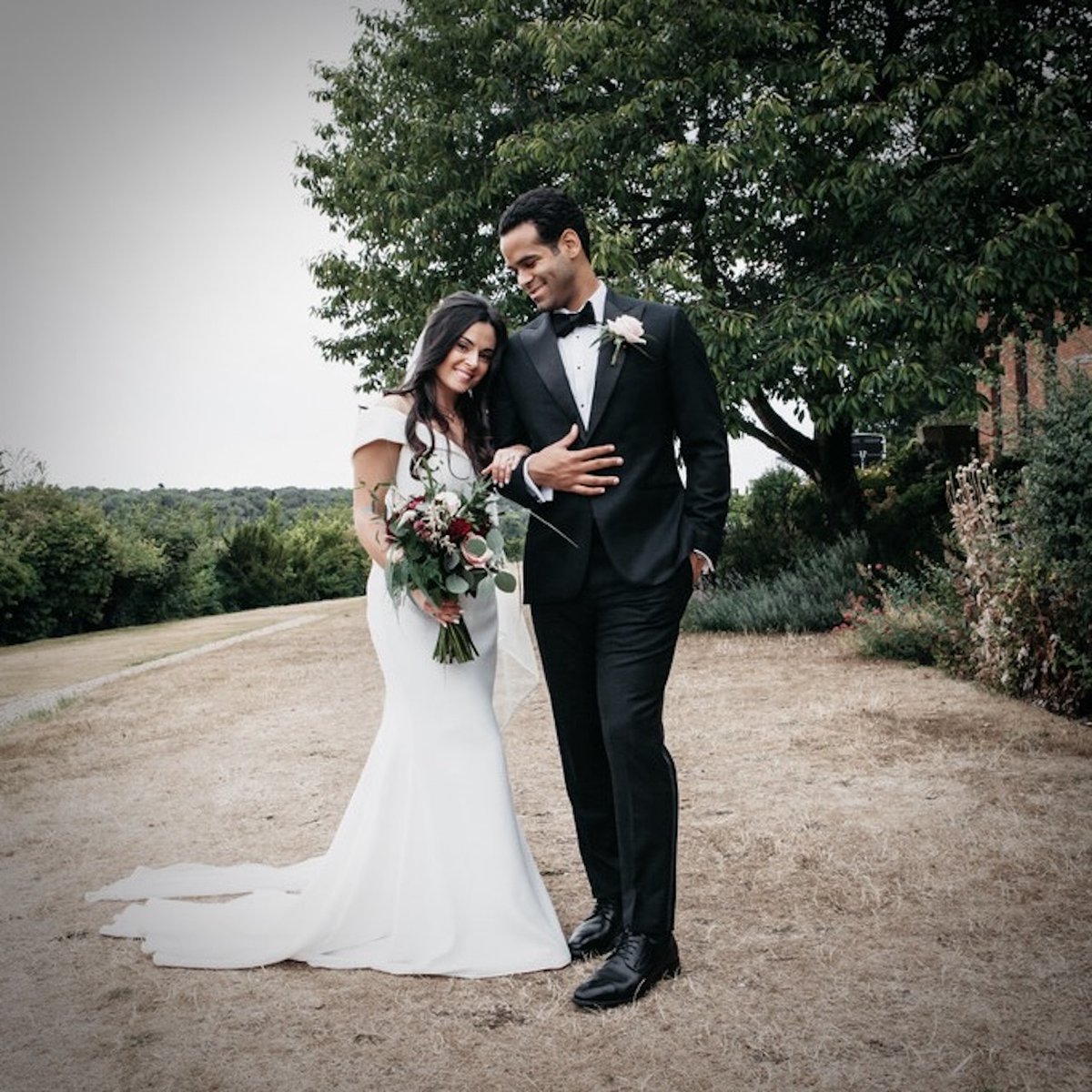 The Happy Couple! ❤️
#WeddingCeremony #CeremonyFlowers #WeddingFlowers #WeddingFlorist #WeddingDayMemories #Hertfordshire #HemelHempstead #MaplesFlowers
