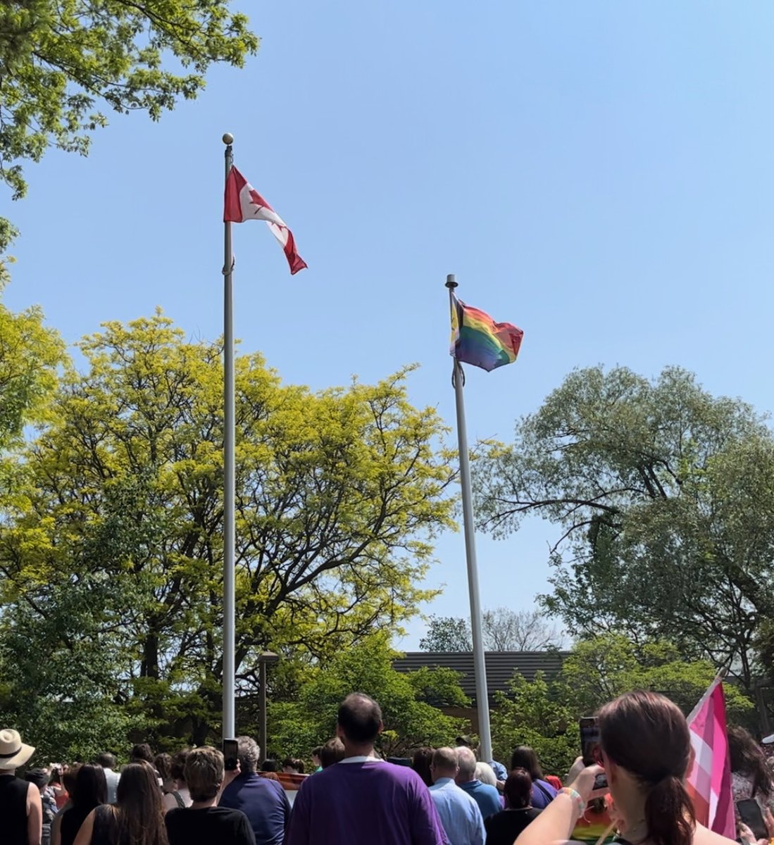 D16 T/OT @osstf office staff were able to attend the @YRDSB flag raising ceremony for #PrideMonth.  

It was amazing hearing from a group of #YRDSB students & staff about being proud & being loud.  

We hope you will join us June 16|17 for York Pride.  

#osstf #HappyPrideMonth