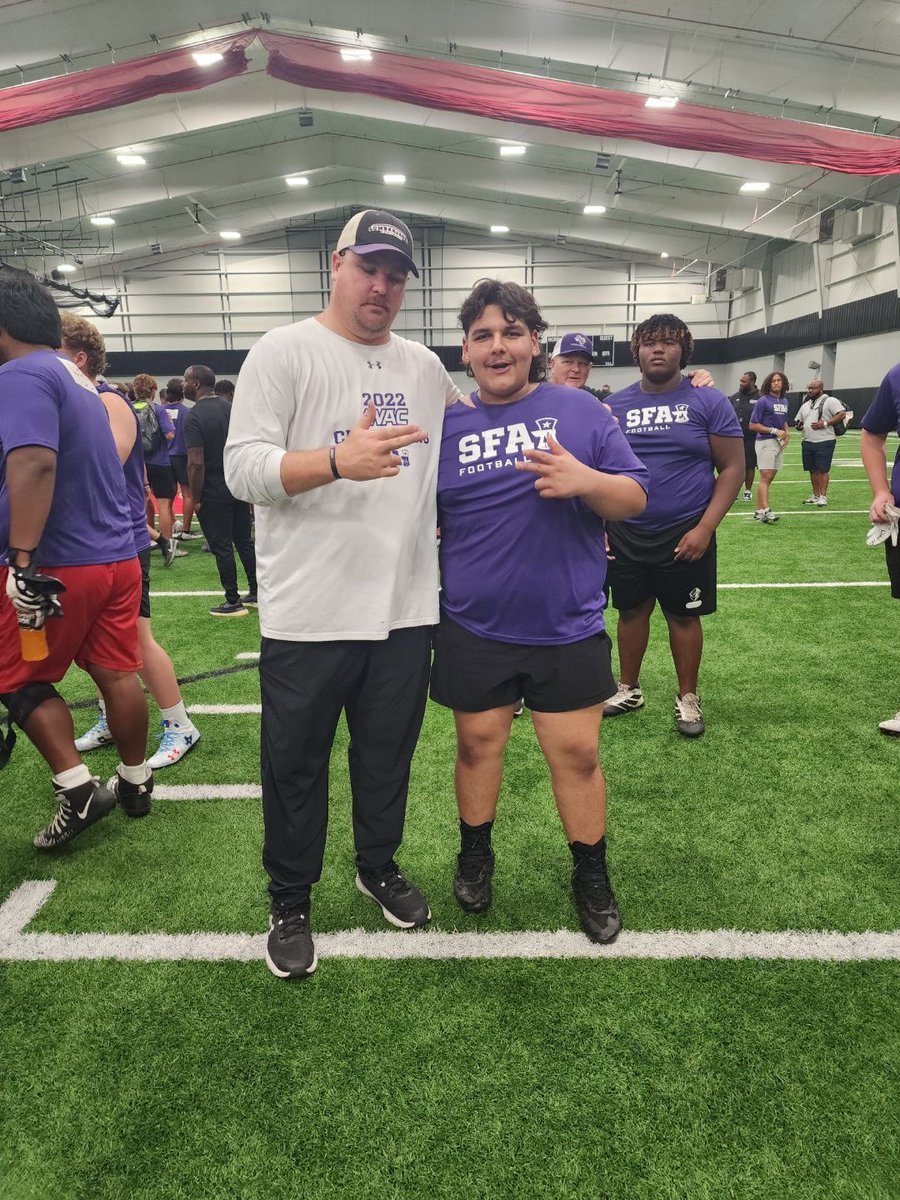 MatthewDiosdado's tweet photo. Had an awesome time at the SFA camp!
Great atmosphere and coaching staff. Learned lots! #center #work #grind #2024 #forneyhighschool
@CoachBangSFA @CoachCarthel @CoachJChambers @CoachBBleil @BlueChipOL @BSublet @CoachFleen https://t.co/idQzFj3LRz