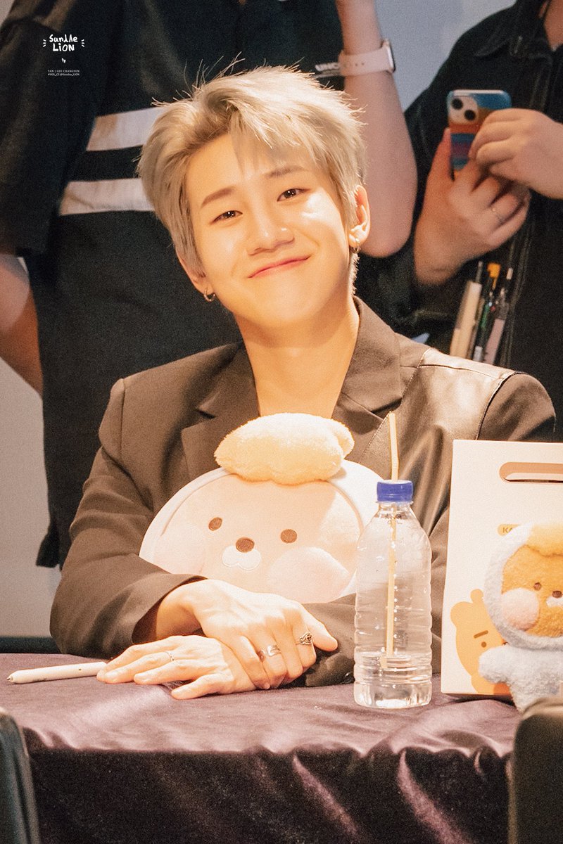 sundae_lion's tweet photo. 230422 #티에이엔 #TAN TAN 1st Anniversary special Album [ESSEGE] 발매기념 팬사인회 - 아티스츠카드
#창선 #changsun #이창선 #Leechangsun
#HOL_CS https://t.co/GrLCpXnIiL