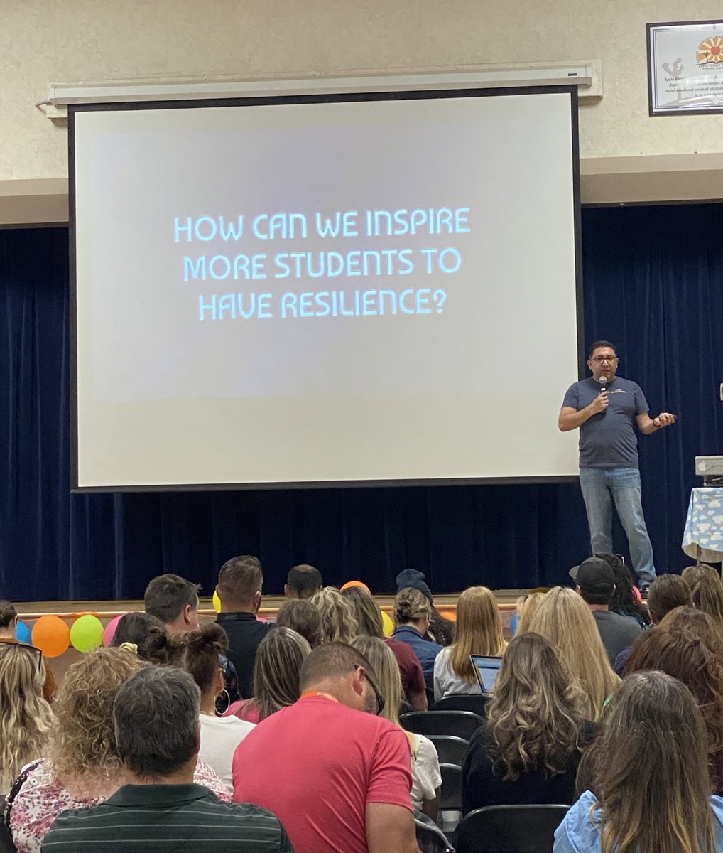 Ashley Yazarlou tweet media