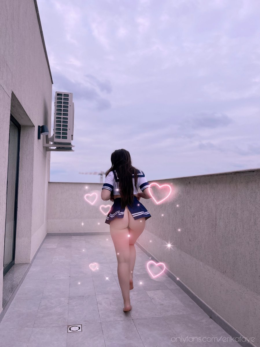 yomunger's tweet photo. if u see this I’m ur anime girl now https://t.co/8vByeBO6Hl