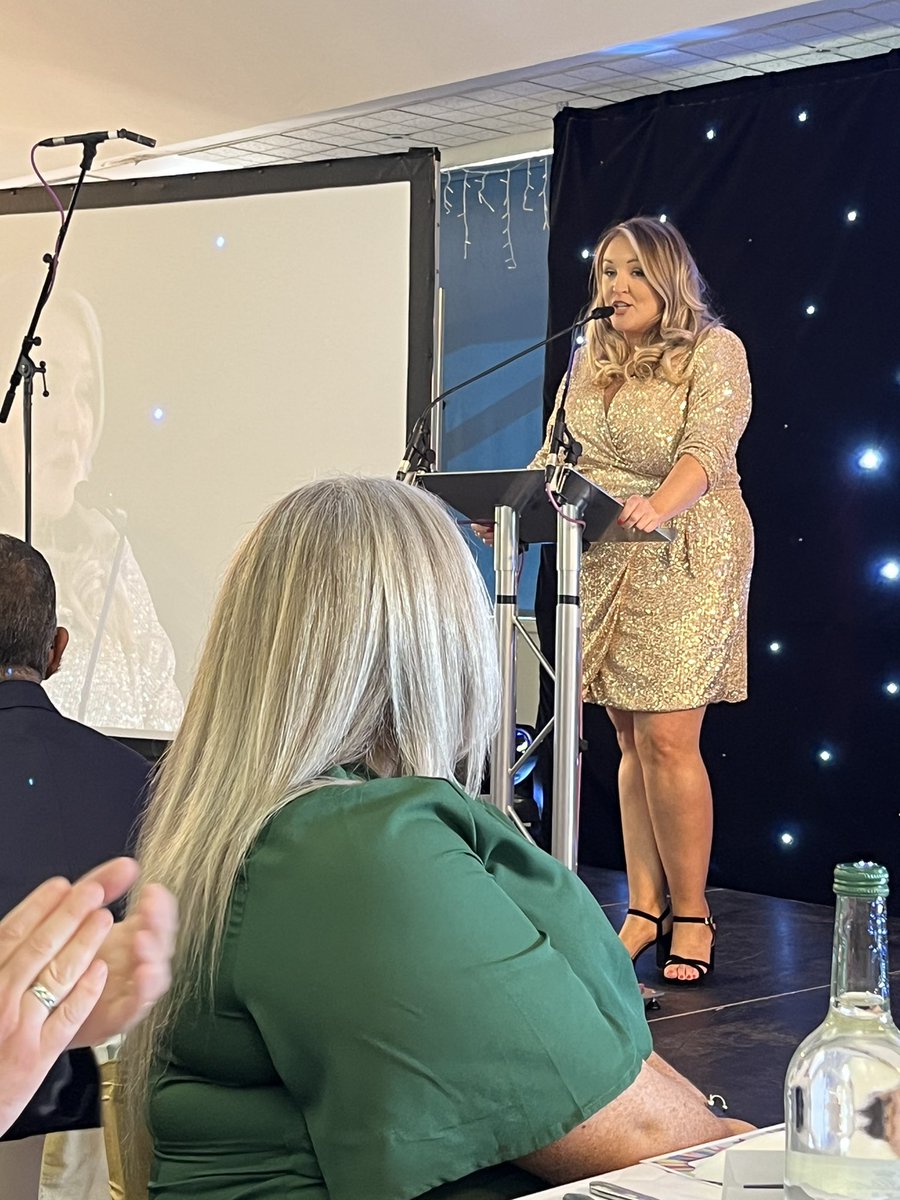 Rachel Cox tweet media