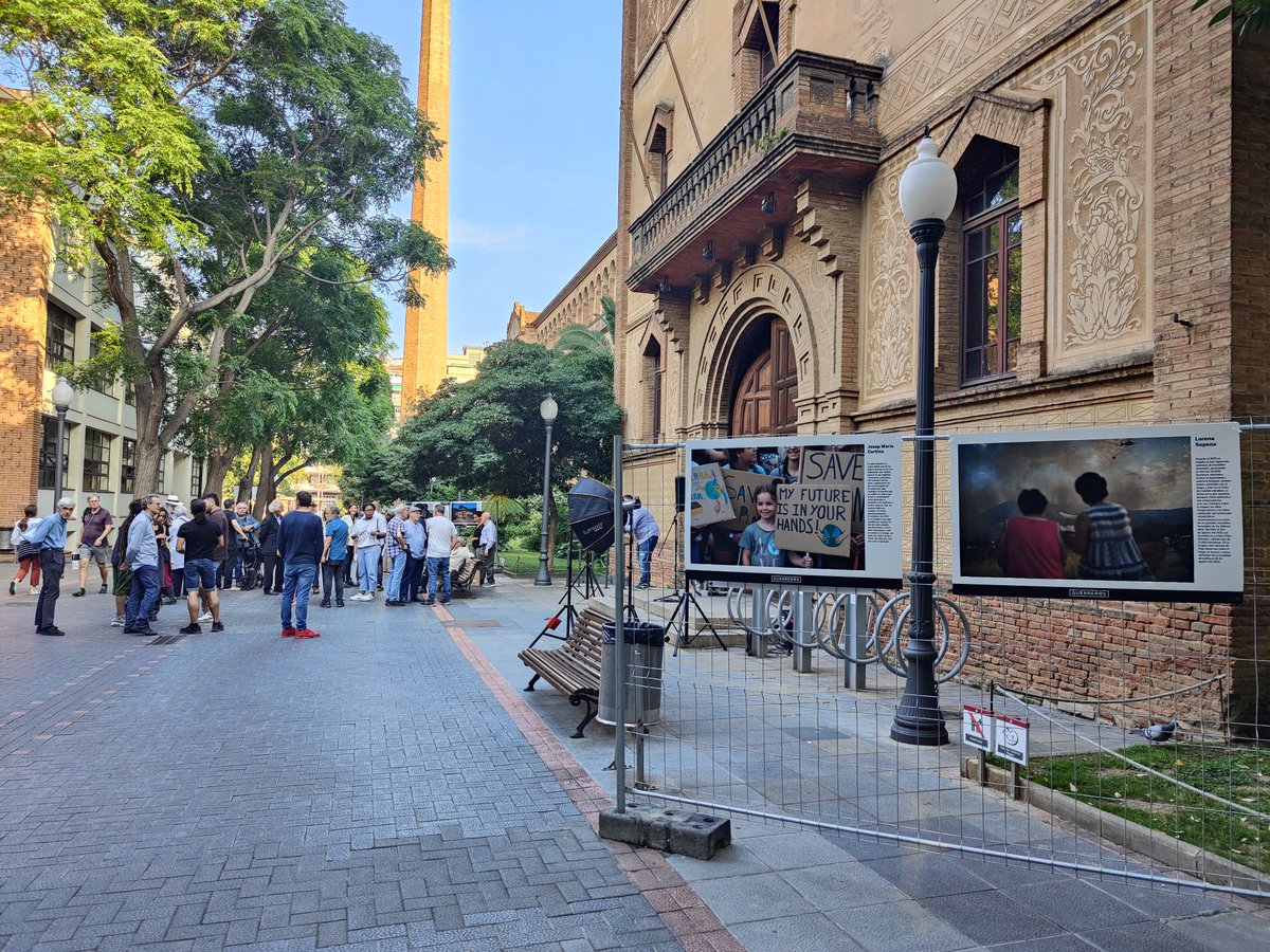 Occat93's tweet photo. La meva aportació al projecte de @CMSolidaries  que inaugurem avui exposició a l'interior del recinte de l'escola industrial fins al 2 de Juliol. https://t.co/gcmTQlubjP