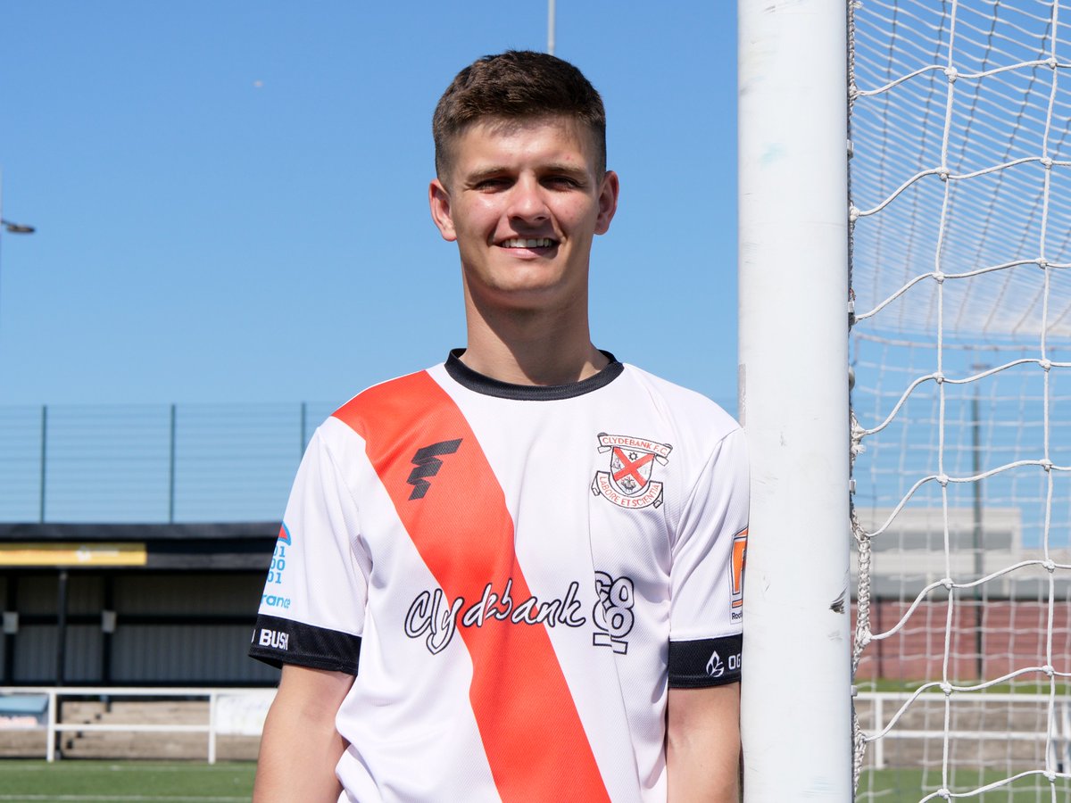 Welcome to Clydebank FC, James Grant!

A local lad, the 23-year-old right back joins us after a spell with Broomhill in the Lowland League last season.

👉 clydebankfc.com/james-grant-jo…