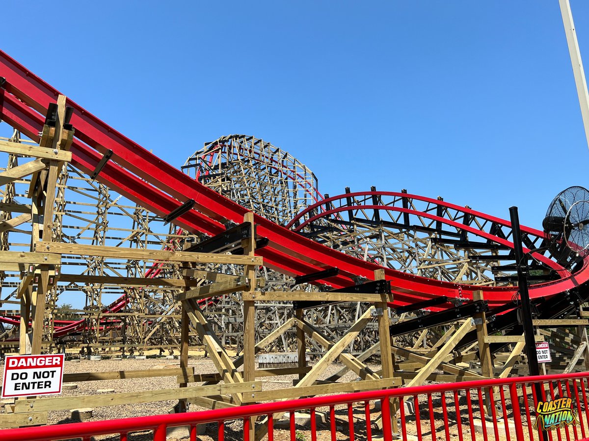 Coaster_Nation's tweet photo. Another fantastic RMC coaster debuts in the states! Such a great addition to @Hersheypark!
This ride is PACKED FULL OF FUN with FOUR INVERSIONS and the World’s Largest underflip with 270° roll! 🎢 🙌🏼
#WildcatsRevenge #CoasterNation #ButterSmooth https://t.co/ylfBut3PTw