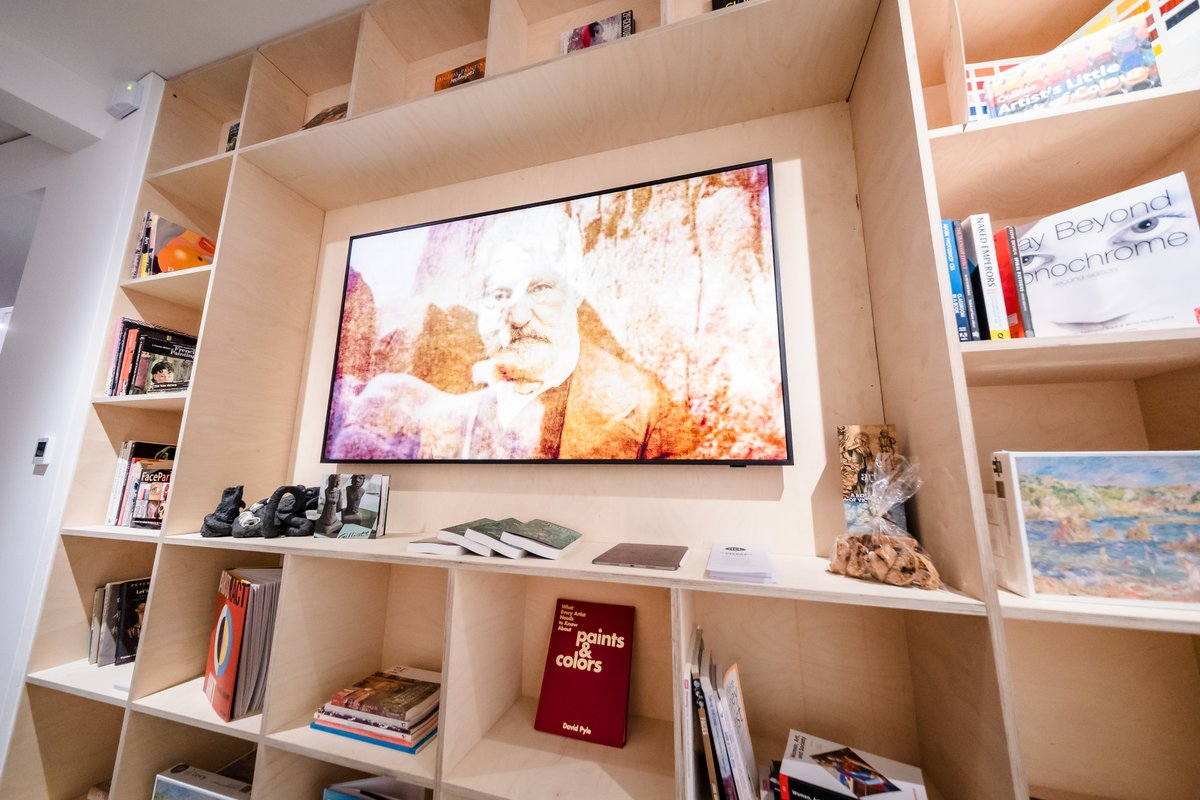 RihoyandSon's tweet image. Our joinery workshop team were pleased to be involved with the Art for Guernsey library furniture, using their skill to create beautiful and functional furniture pieces. 

Read the full article here: bit.ly/3WtggLV

#RihoyGuernsey #JoineryWorkshop