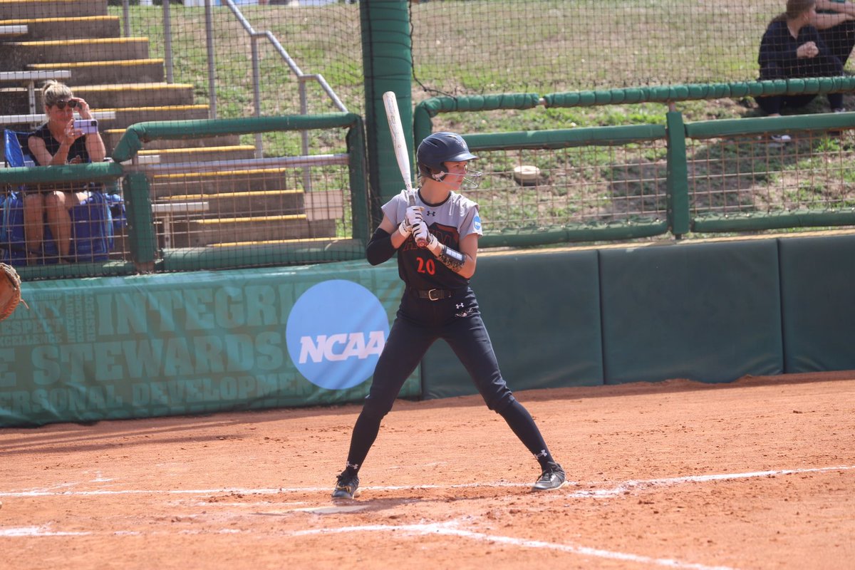 gsblabullock's tweet photo. Lexie is thinking about offering softball lessons this summer. She can do hitting, fielding, and beginning pitching lessons. They would be in the Helena area, $25 for 30 minutes or $50 for an hour. She would consider group lessons. Let me know if anyone is interested. @bulll20 https://t.co/KKNcP4EBGX