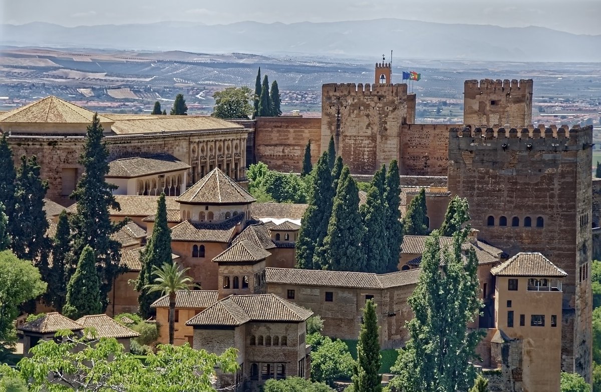 Granada, Spain 👍 Exploring The Jewel of Andalusia 💎

Find @TryGlobe #travelguide  to this amazing city ->
tryglobe.com/europe/spain/g…