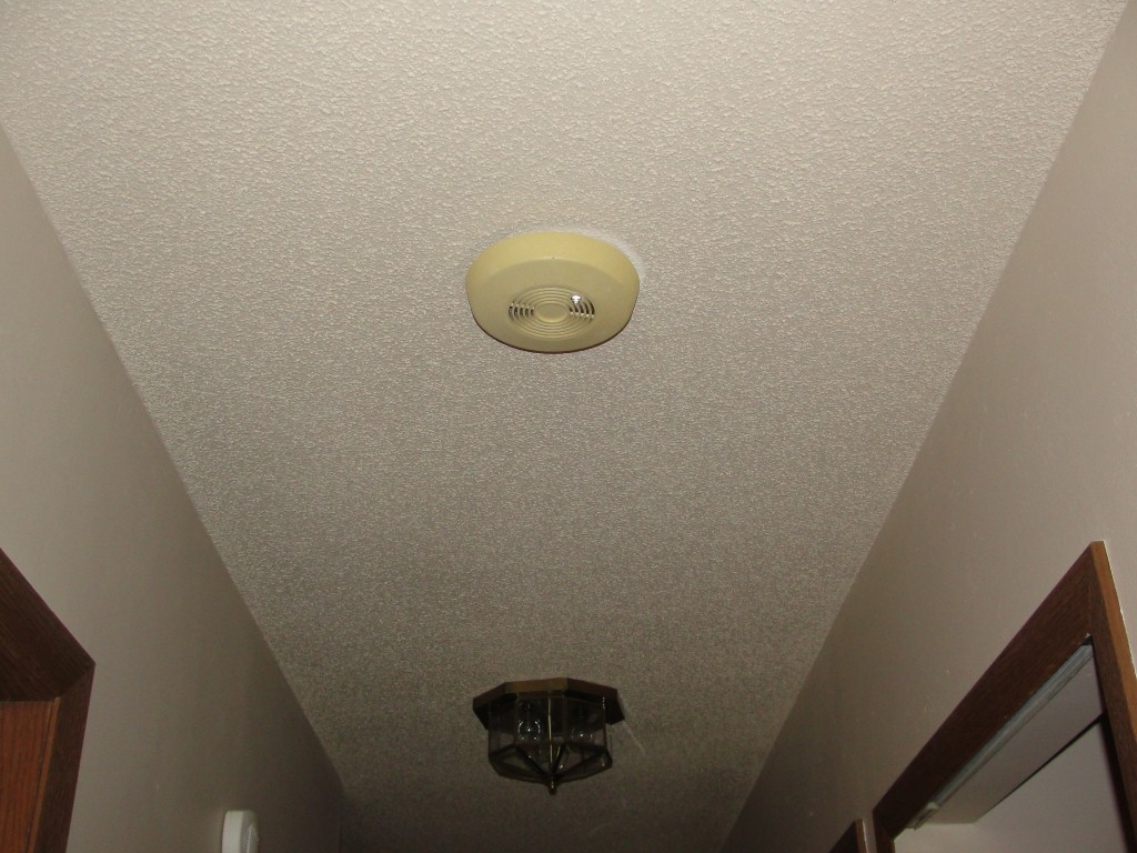 CaledonFireES's tweet image. Our firefighters were out conducting home safety checks and came across multiple homes on the same street with expired smoke alarms.  All smoke alarms, even those wired into your electrical system need to be replaced every 10 years. FMI:  www.Caledon/fire-safety #SecondsCount