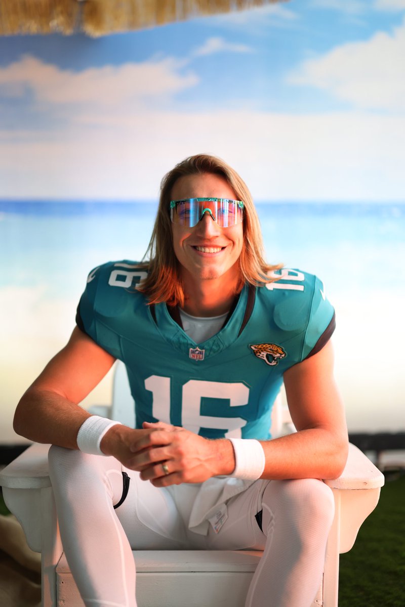 Jaguars's tweet photo. RT to cleanse the timeline

#DUUUVAL https://t.co/qWAI9ONmkw
