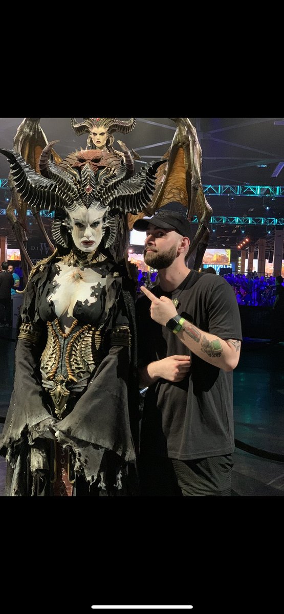 PinkImpulsee's tweet photo. To think that I played Diablo 2 in 2001. Diablo 3 10+ years after that. Then 10+ years after that for Diablo 4 today is a wild thing. Hyped for launch today. #Diablo #diablo4 #blizzcon @Diablo https://t.co/kgPErA94AM