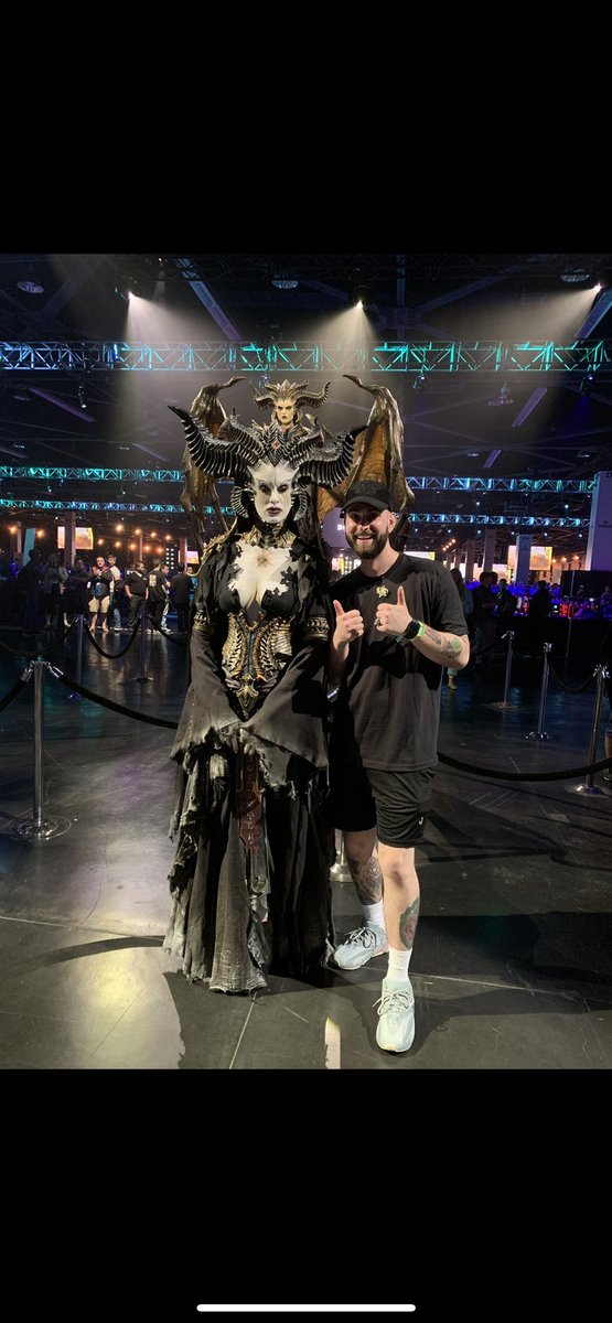 PinkImpulsee's tweet photo. To think that I played Diablo 2 in 2001. Diablo 3 10+ years after that. Then 10+ years after that for Diablo 4 today is a wild thing. Hyped for launch today. #Diablo #diablo4 #blizzcon @Diablo https://t.co/kgPErA94AM