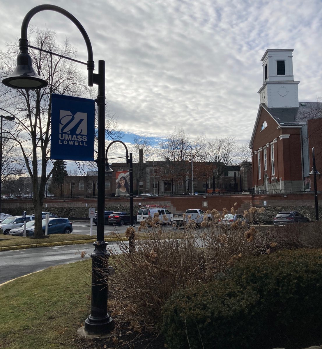 Now that the semester is over... I’m happy to share that this Fall I'll be starting as Assistant Prof of Political Science at @UMassLowell. I'll also be serving as the Associate Director of @UML_CPO. Looking forward to joining the dept and am excited for this new adventure.