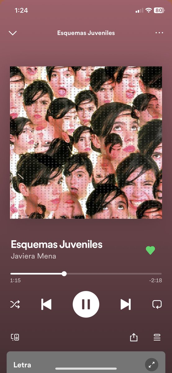 feliz pride solo a @javieramena por dedicarle todo un álbum a su experiencia siendo mujer y lesbiana con tan solo 17 años…. javiera mena siempre serás famosa