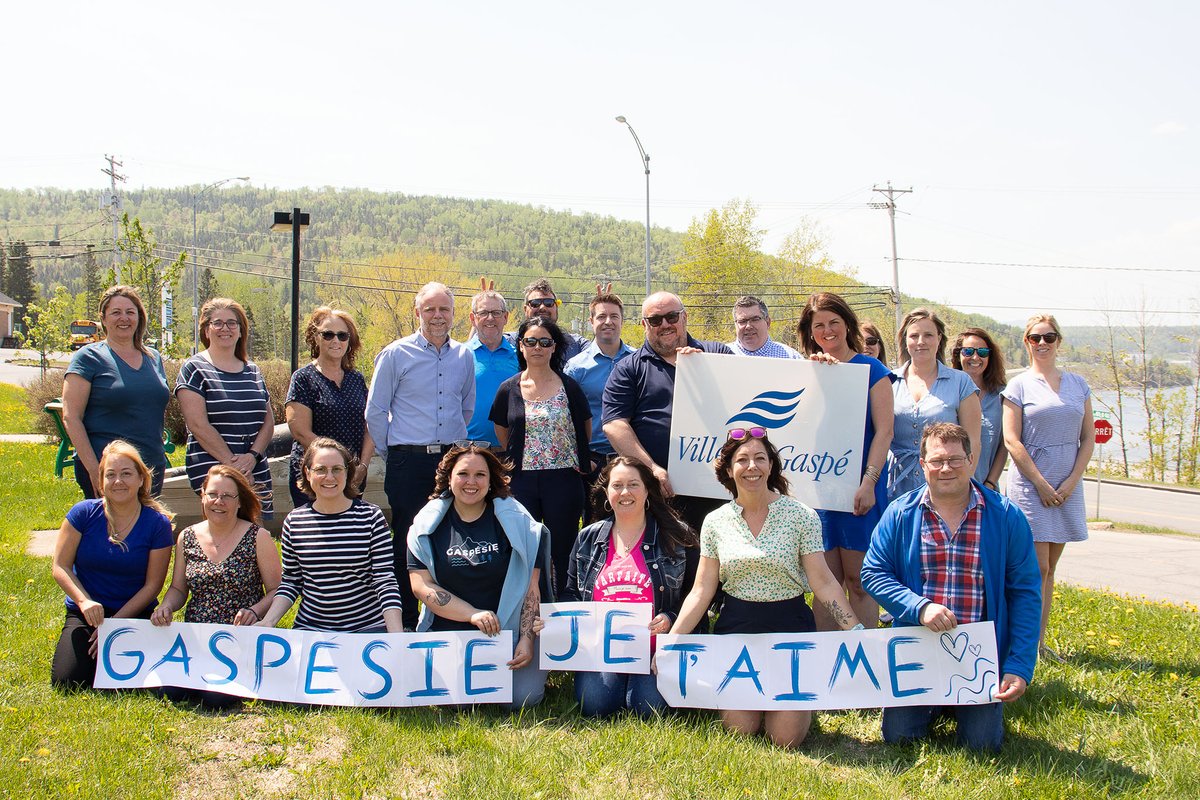 La Ville de Gaspé se joint à cette grande vague bleue qui déferle actuellement à l’occasion de la #journéedelagaspésie. Le bleu, c’est la couleur qui nous unit, nous, fiers Gaspésiens.
Célébrons ensemble notre amour et notre fierté pour notre belle région, notre Gaspésie! 
#Gaspé
