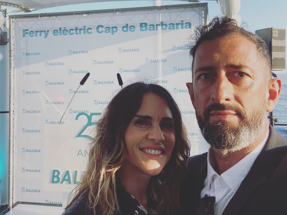Alberto_GonBe's tweet photo. Presentación primer barco 100% eléctrico de España. ⛴️

Por un transporte más sostenible. Enhorabuena Ibiza y Formentera por ser pioneros en transporte marítimo totalmente ecológico.⚡️

Felicidades @Balearia @Consell_Eivissa #innovació #sostenibilidad https://t.co/og7aELYSbH