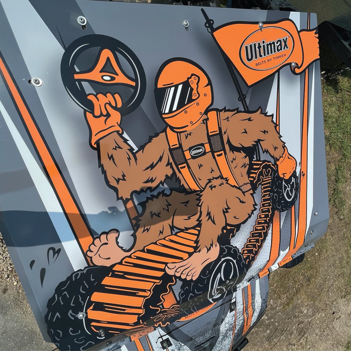 SankerDesigns's tweet photo. Another bigfoot in the books!

There are few things cooler in our industry than seeing our work in real world application. Getting a chance to have our illustration large and in charge across the roof of an RZR and the side of a trailer is absolutely surreal.

Love to see it! https://t.co/27LcpMYhKs