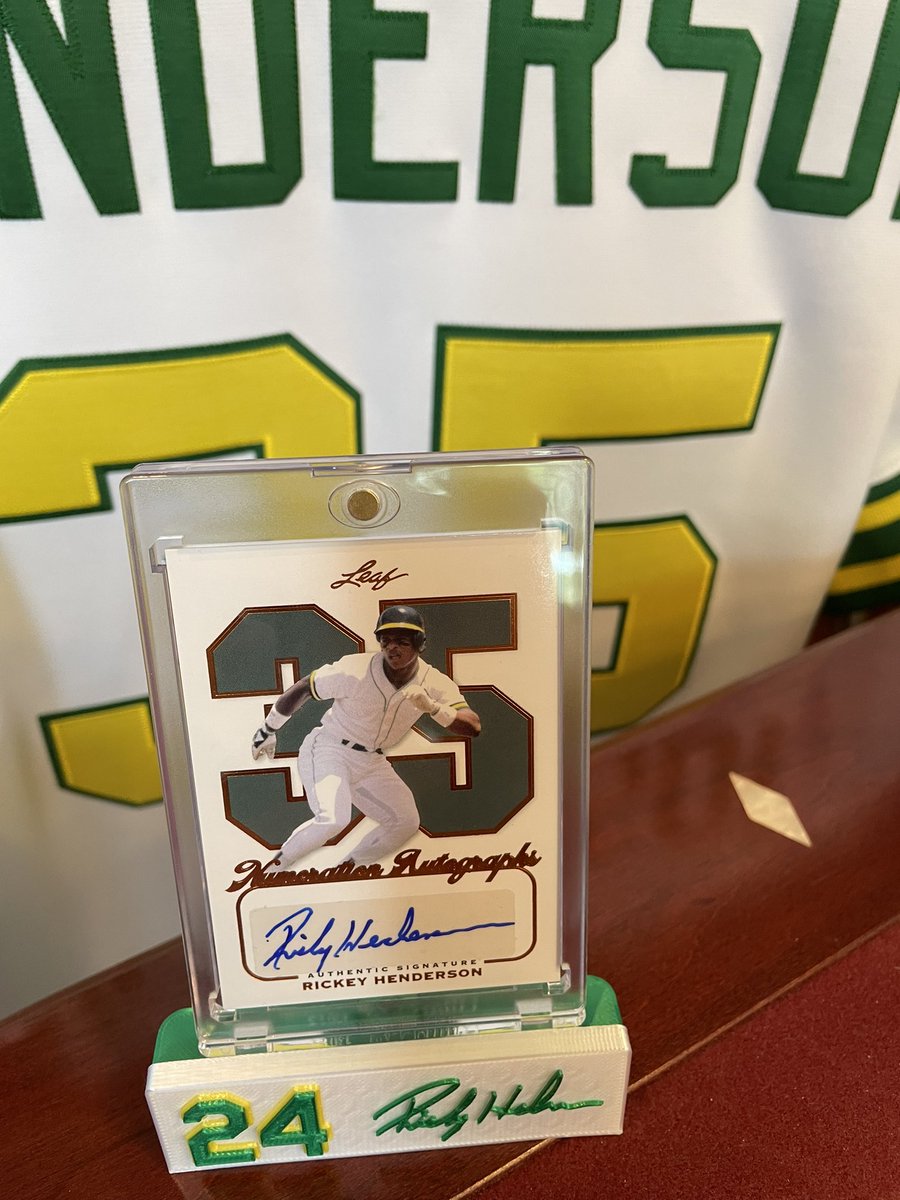 Many forget #rickeyhenderson wore #35 at various points in his career. This  2012 @Leaf_Cards captures #throwback Rickey with the cool green within the card highlighting the uni🔥🔥🔥#Jersey #Athletics #tradingcards #baseballcards #mlb #oakland #thehobby @CardPurchaser