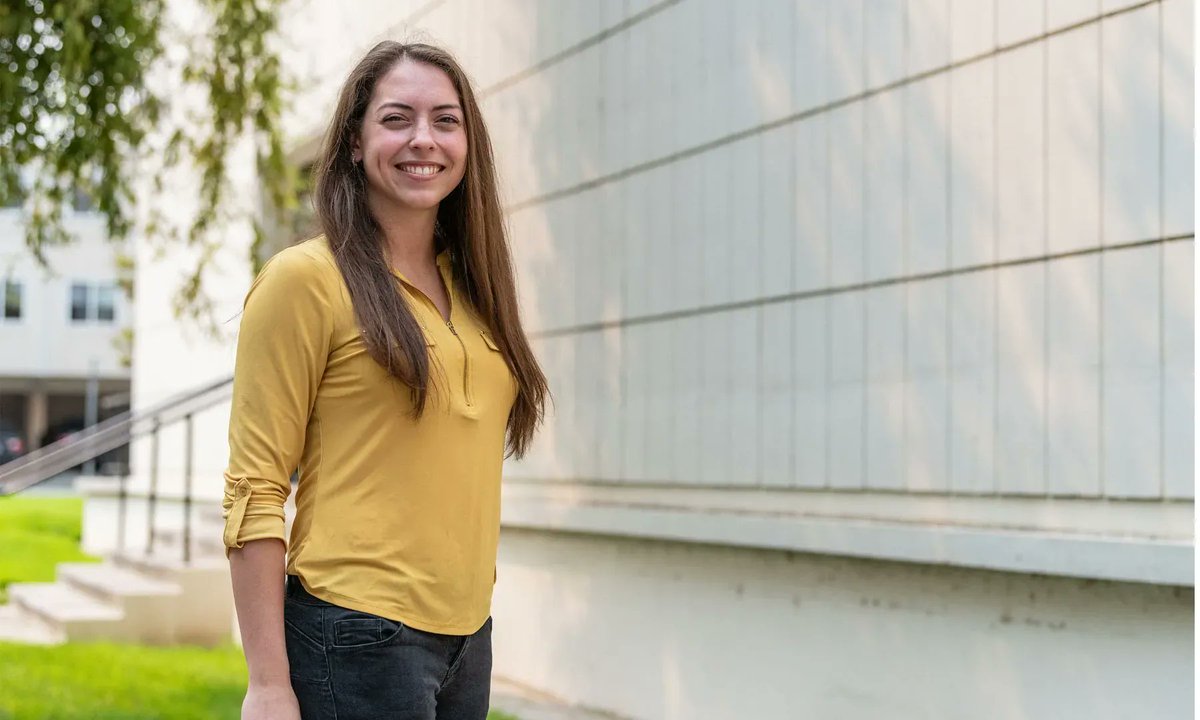 Congratulations to <a href="/AMStasiewicz/">Amanda Stasiewicz</a>, who just received a $1.4 million grant to study evacuation strategy and messaging effectiveness for wildfires as part of her <a href="/wildfirecenter/">Wildfire Interdisciplinary Research Center</a> research! buff.ly/3INHgjs