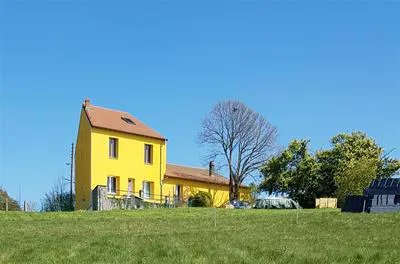 Property for sale in Auvergne,

 Situated at the entrance of the village of Lachaux (63290), part of Livradois Forez Regional Natural Park, 

 buff.ly/3J2zeUf #France 🇫🇷 #FranceProperty #FrenchProperty