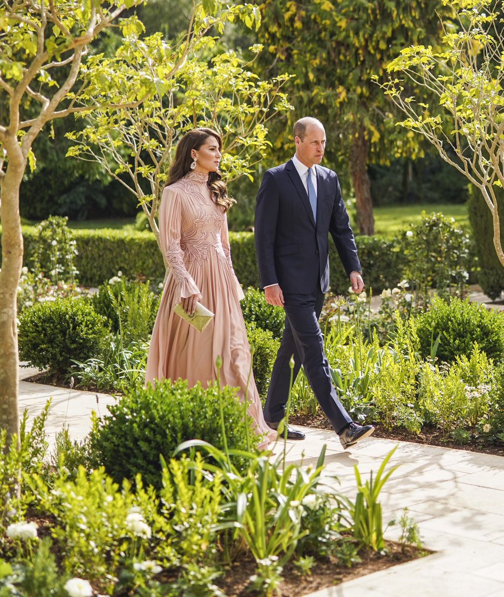 HRHPWales's tweet photo. The Prince and Princess of Wales earlier today at Zaharan Palace for the wedding of Crown Prince Al Hussein and Rajwa Al Saif 🤍 https://t.co/9ginlQq8zp