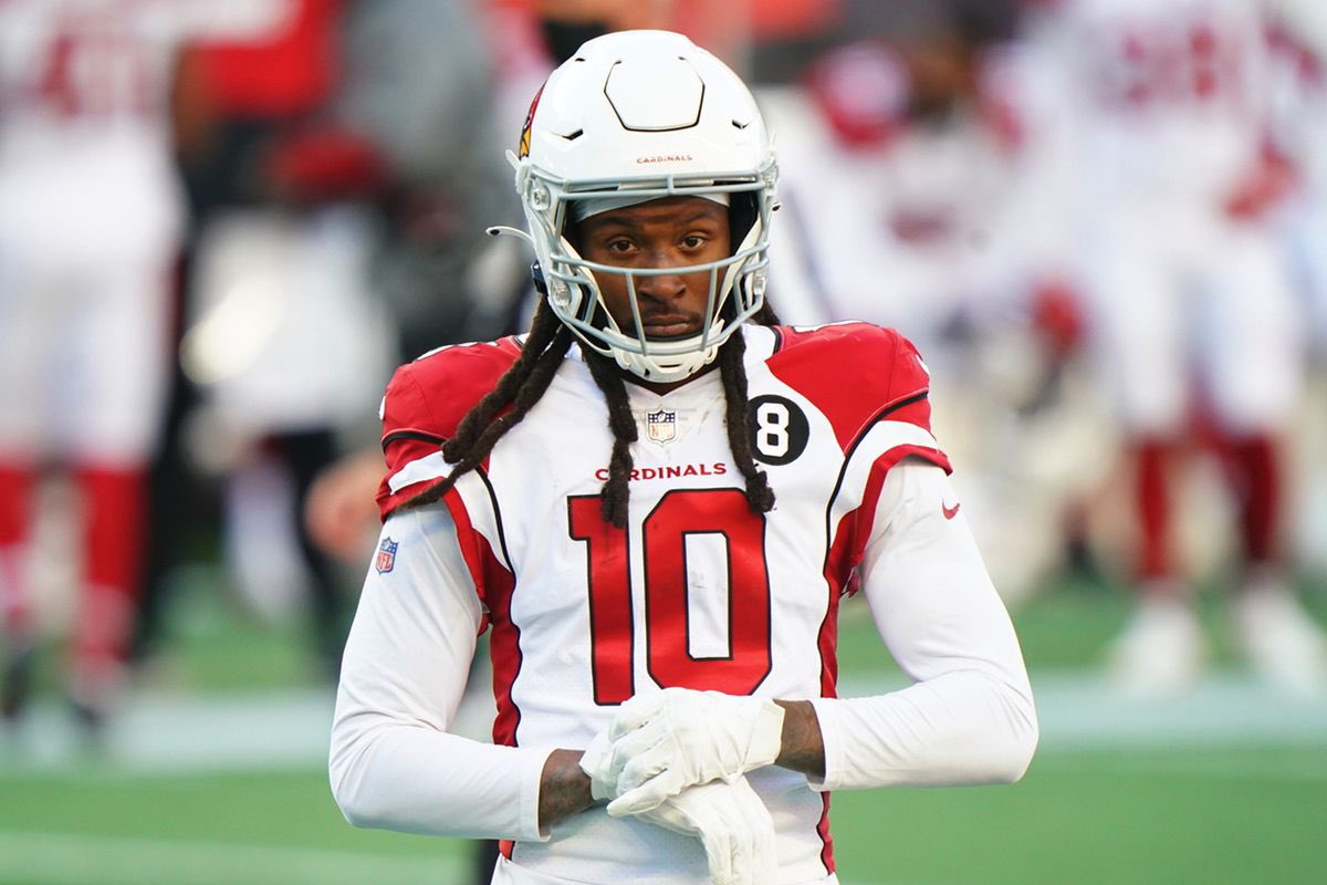 🚨REPORT🚨 The #Patriots are interested in signing star FA WR DeAndre Hopkins, per @diannaESPN.

New England has continuously been linked to Hopkins since the #Cardinals began shopping him earlier this year.

Will Mac Jones finally get his WR1? 👀