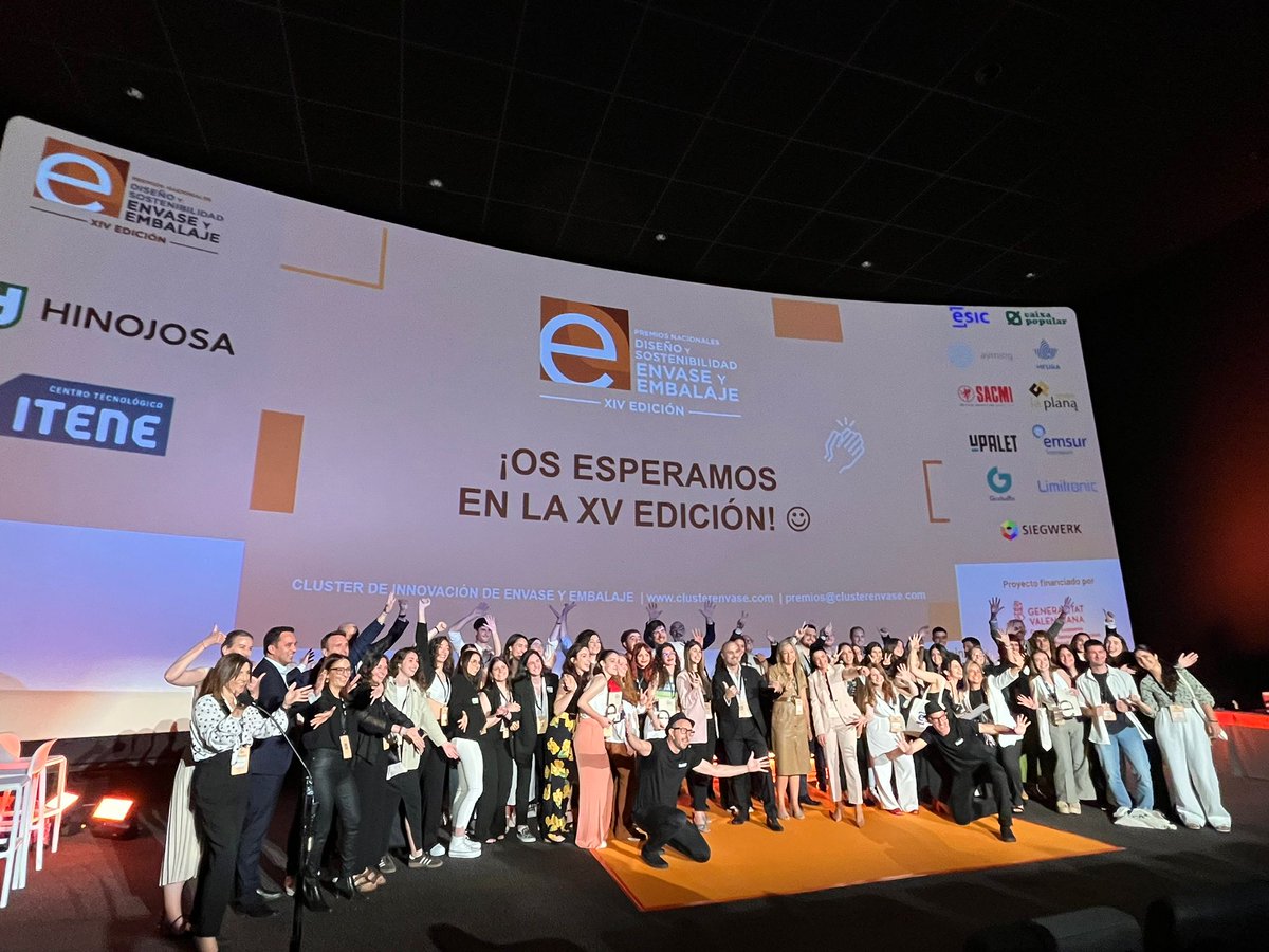 emparmbonafe's tweet photo. Mucho talento en los XIV #PremiosEnvase 👏🏻
Las soluciones más innovadoras y cientos de buenas ideas para
envasar y empaquetar  productos de forma sostenible.
Gracias @ClusterEnvase
@itene @hinojosa 
@ESICEducation
@GVAEconomia
#EconomíaSostenible https://t.co/nPIsfbQD5G