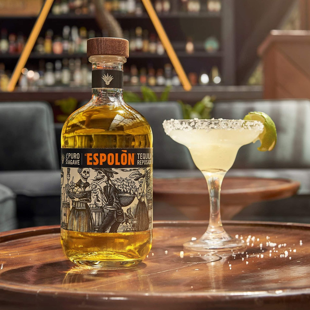 stirred_co's tweet image. Take Me Behind the Bar: bit.ly/43nZ1xS

#MixThingsUp, #Espolon, #Tequila, #SpicyMargarita, #Margarita, #DrinkResponsibly