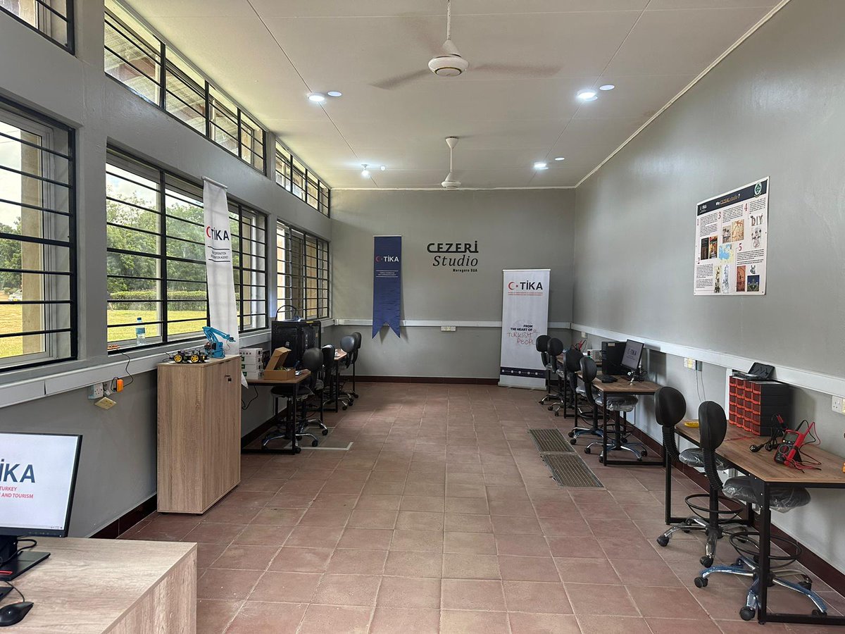 conas_sua's tweet photo. A New 3D Printing and Robotics Studio in the Department of Informatics and Information Technology @deptiitsua 
IT Innovation lab at Solomon Mahlangu Campus underwent a remarkable transformation. Thanks to the generous donation from the @Tika_Turkiye
https://t.co/xVlTNOS5YM https://t.co/wUHLPRSb3n