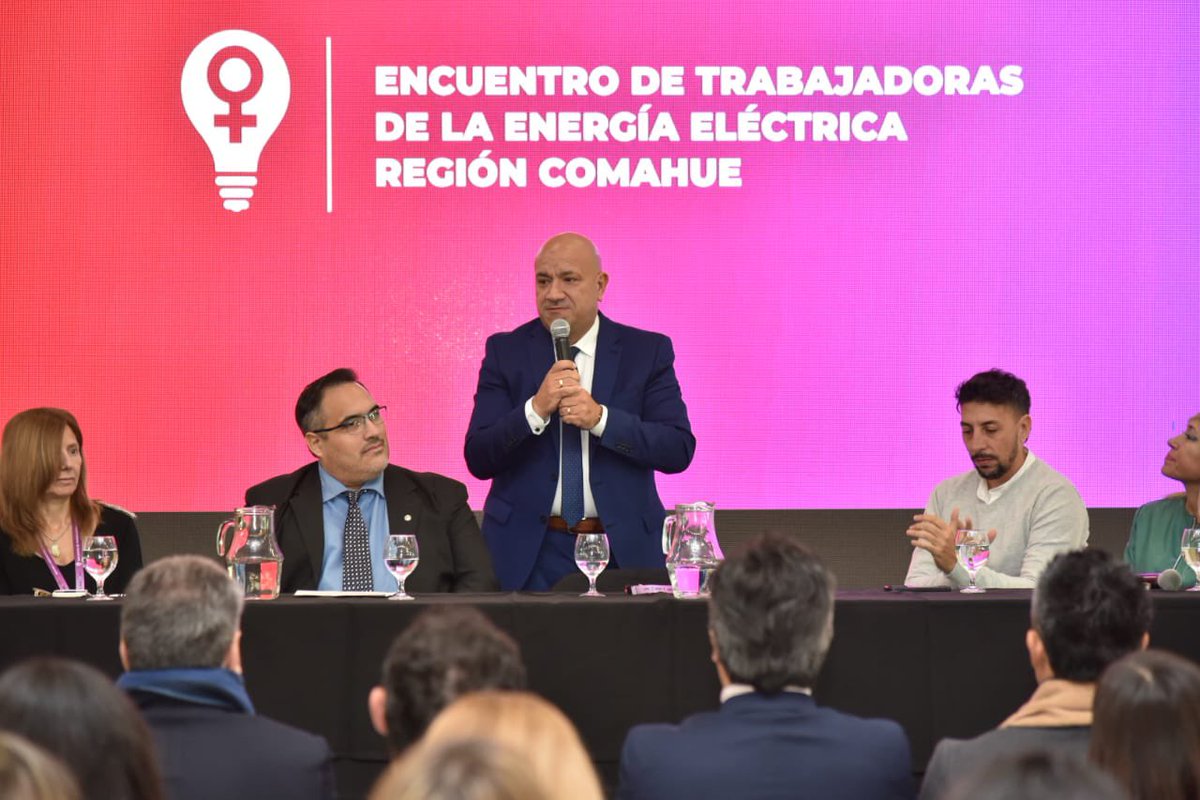 Encuentro de Trabajadoras de la Energía Eléctrica, Región Comahue. 

El objetivo es visibilizar el rol de las mujeres en la industria, reconociendo su valiosa contribución para el desarrollo de nuestra región y el país.

#mujeres #energia #energiaeletrica #regióncomahue #calf