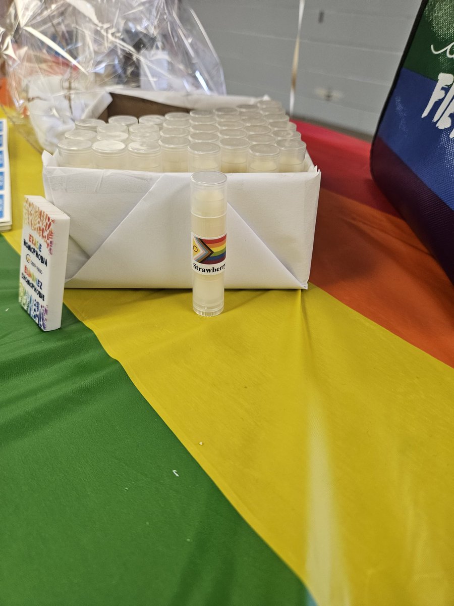 Building Unity & Resilience Together was the theme for our 1st GSA Conference. THX U to @silvana_cyc & Mr. Lim & Ss volunteers for creating this positive space & experience . @DomenicGiorgi @CWJefferysCI @EmeryCollegiate #PrideMonth @tdsb @LC2_TDSB @MLynn_Forde @Jandu_Navjot