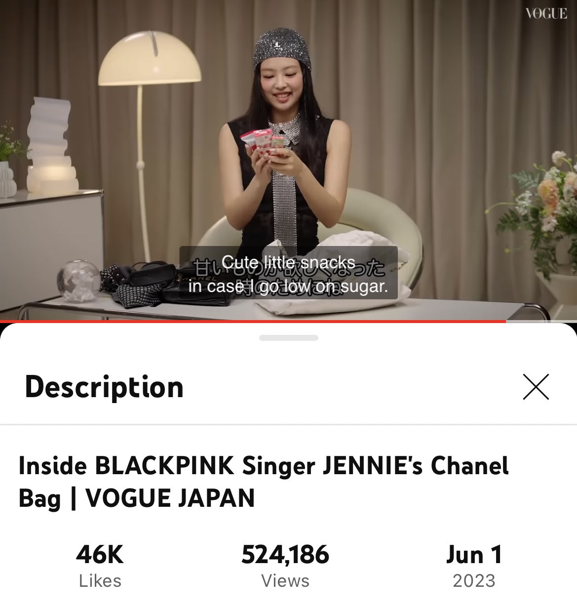 JENNIE 🤍🍒 on X: Inside BLACKPINK Singer JENNIE's Chanel Bag
