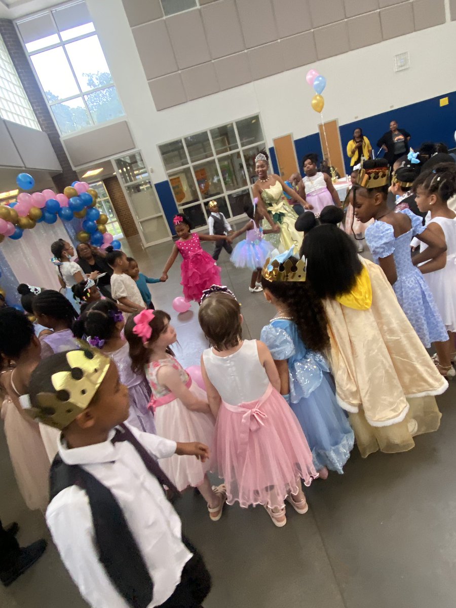 Cradock E. S. tweet media