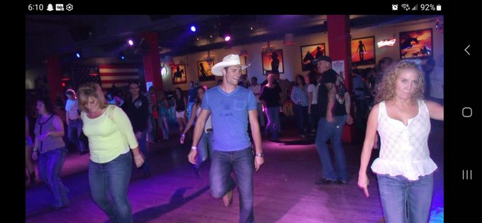 When I used to linedance at The Dixie #linedance #dancing #fun https://t.co/dYBTg9OrCp<a href="/tag/linedance"class="tags">#linedance</a><a href="/tag/fun"class="tags"><span>#fun</span></a><a href="/tag/dancing"class="tags"><span>#dancing</span></a>