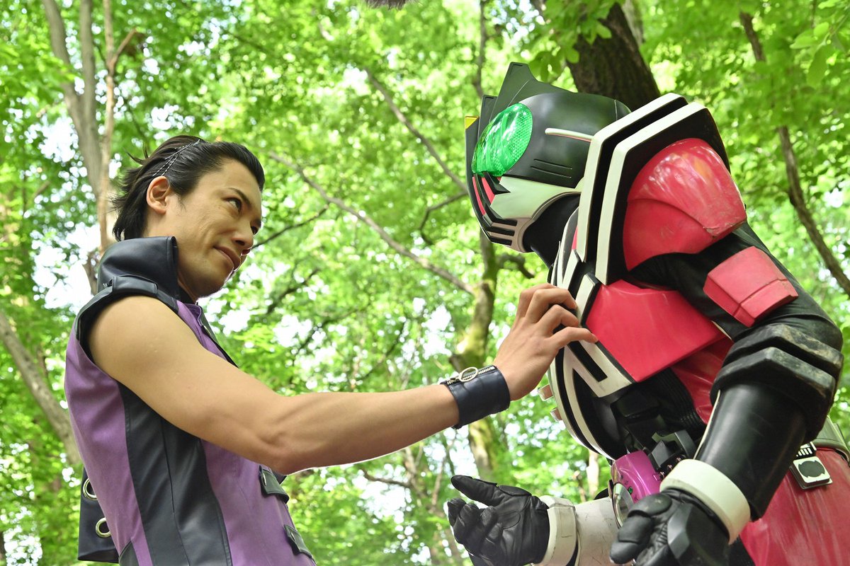 Henshin_Zukan's tweet image. 兼崎健太郎さん、お誕生日おめでとうございます！

『お前の意見は求めん』

出演作:仮面ライダージオウ
役名:スウォルツ、アナザーディケイド

#兼崎健太郎生誕祭2023
#仮面ライダージオウ
#仮面ライダーディケイド