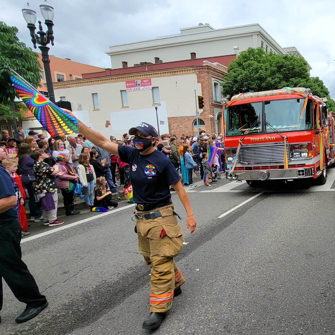 PortlandGov's tweet photo. Happy Pride Month! June is officially LGBTQIA2S+ Pride Month at the City of Portland, where we celebrate and honor our Lesbian, Gay, Bisexual, Transgender, Queer and/or Questioning, Intersex, Asexual, and Two-Spirit communities. #PortlandPride #PrideMonth #PortlandGov https://t.co/OdnRhvQebK